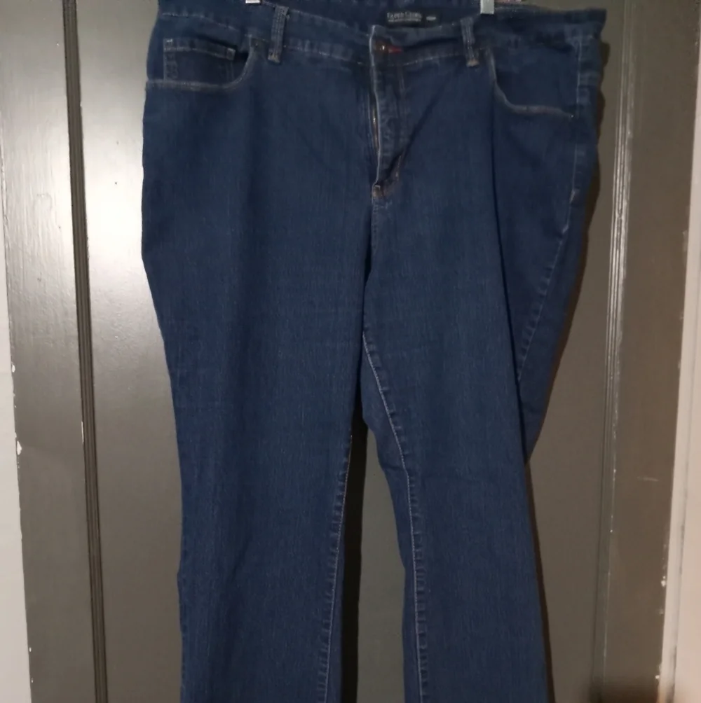 Faded glory womens blue jeans. Size 20 petite.